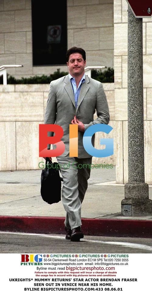 BRENDAN FRASER SPOTTED IN VENICE