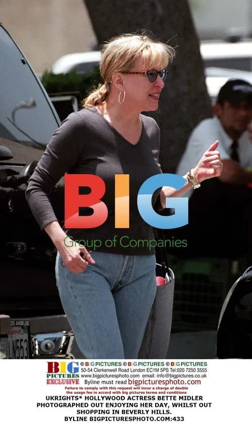 Bette Midler Shopping in Beverly Hills