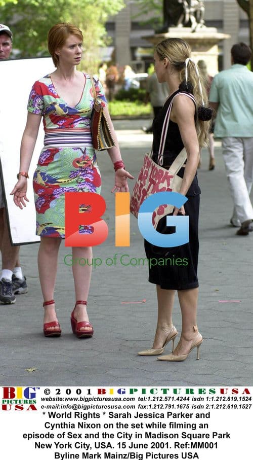Sarah Jessica Parker & Cynthia Nixon on 'Sex and the City' set