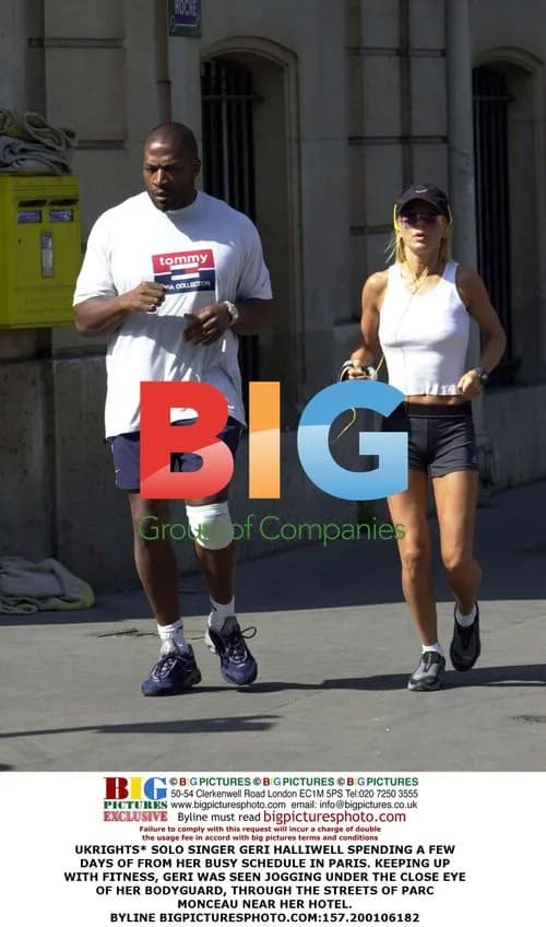 Geri Halliwell Jogging in Paris