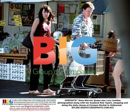 Lucy Lawless and husband Rob Tapert shopping