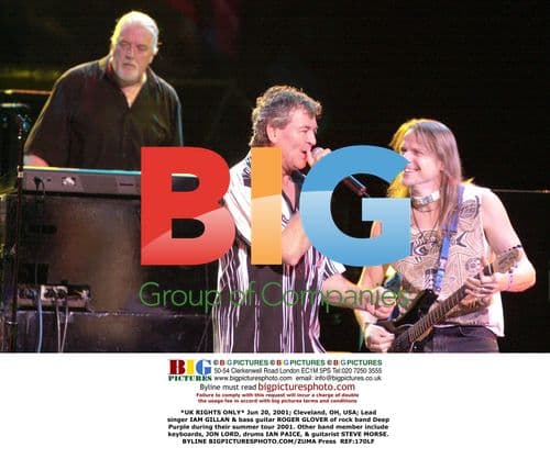 Deep Purple Performs at 2001 Summer Tour