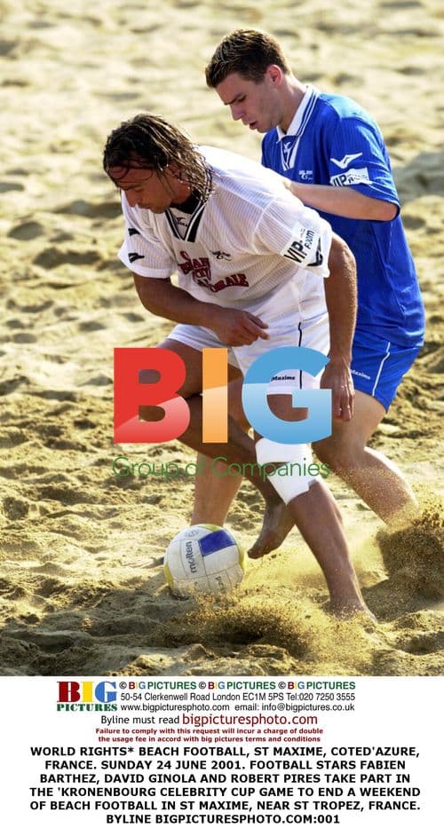 Barthez, Ginola, Pires Play Beach Football