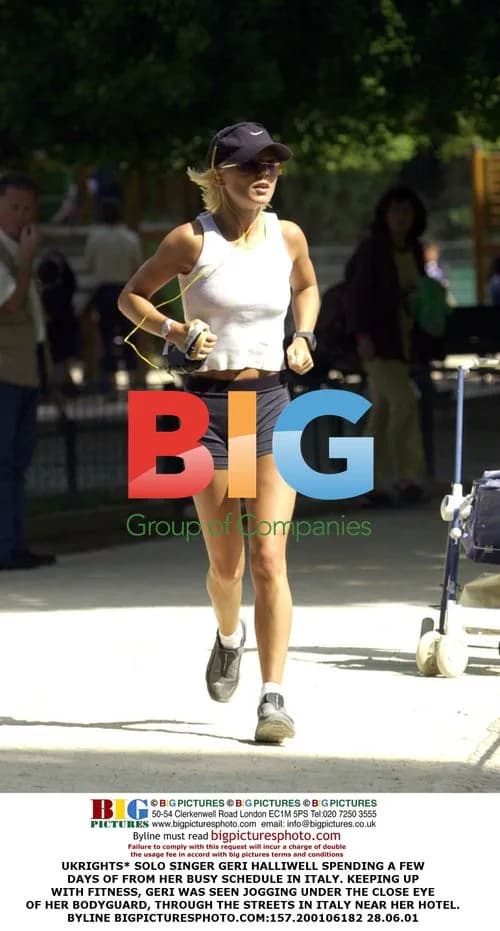 Geri Halliwell Jogging in Italy