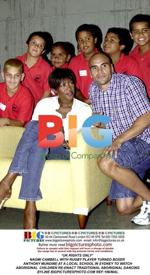 Naomi Campbell and Anthony Mundine at Aboriginal dance event