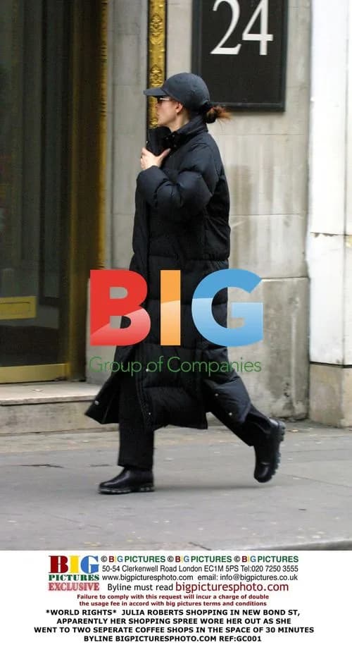 Julia Roberts Shopping on Bond Street