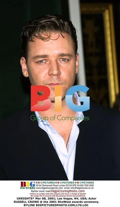 Russell Crowe at 2001 ShoWest Awards
