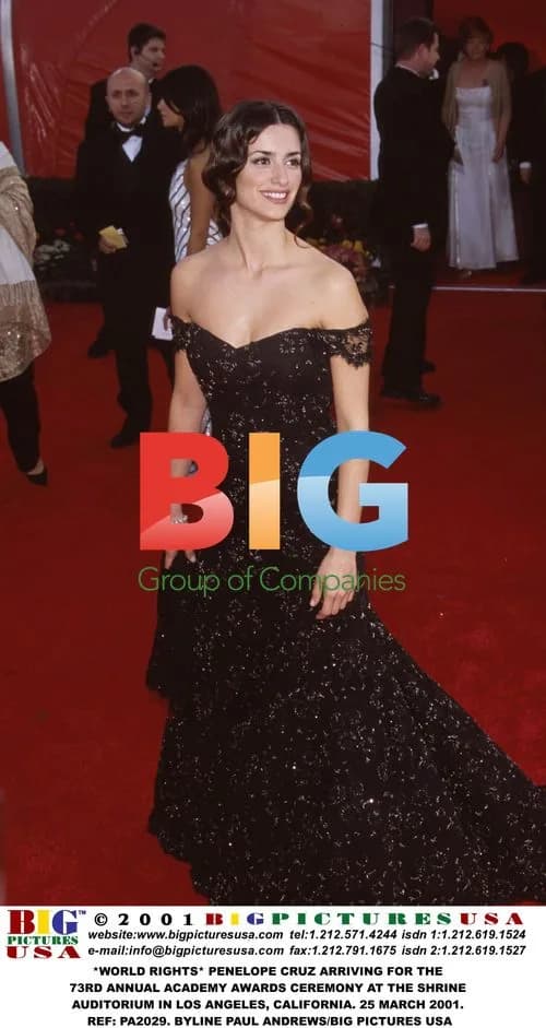 Penelope Cruz at 2001 Academy Awards