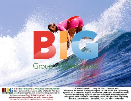 Layne Beachley wins round at Roxy Fiji Surf Jam