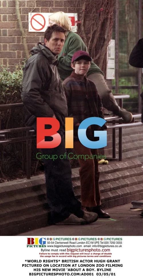Hugh Grant at London Zoo for 'About a Boy'