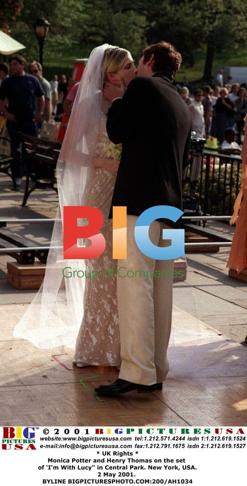 Monica Potter and Henry Thomas on 'I'm With Lucy' set