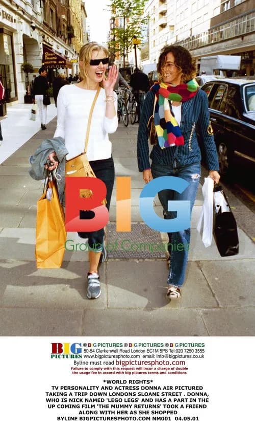 Donna Air Out Shopping in London
