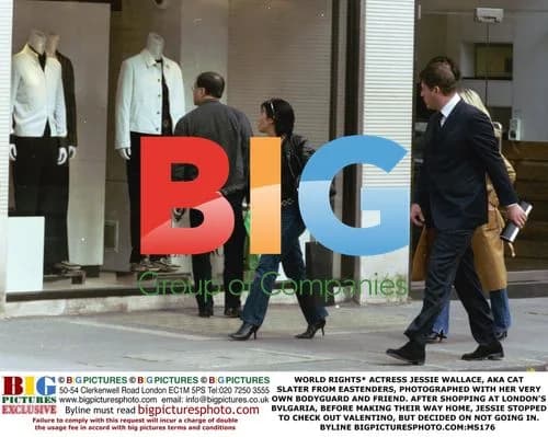 Jessie Wallace out shopping with her bodyguard