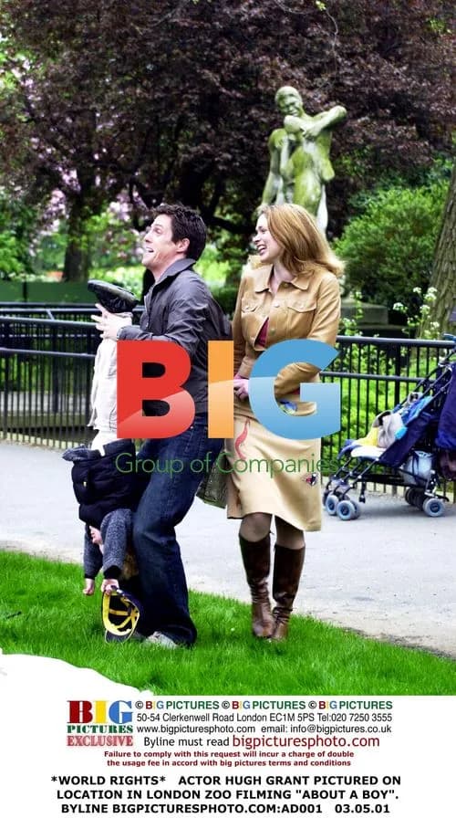 Hugh Grant filming "About a Boy" at London Zoo