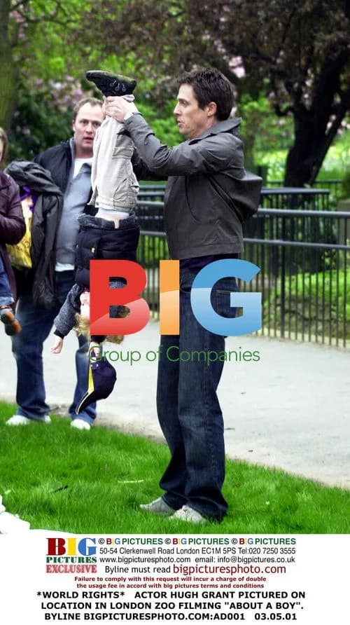 Hugh Grant on location filming "About a Boy"