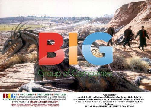 David Duchovny, Seann William Scott & Orlando Jones in 'Evolution'