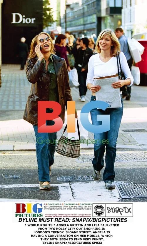 Angela Griffin and Lisa Faulkener Shopping in London