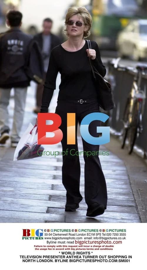 Anthea Turner Shopping in North London