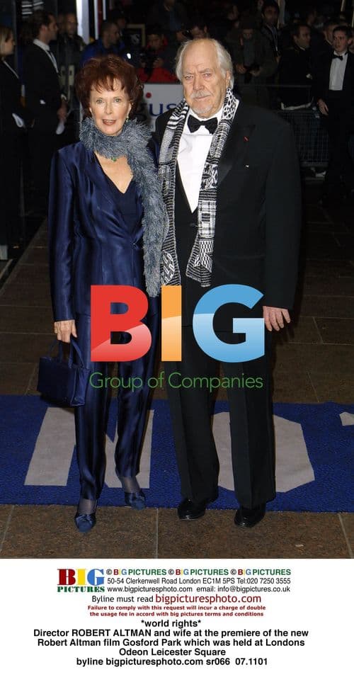 Robert Altman and wife at Gosford Park premiere
