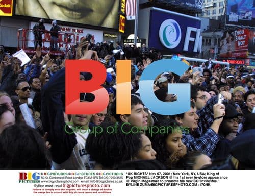 Michael Jackson at Virgin Megastore Appearance