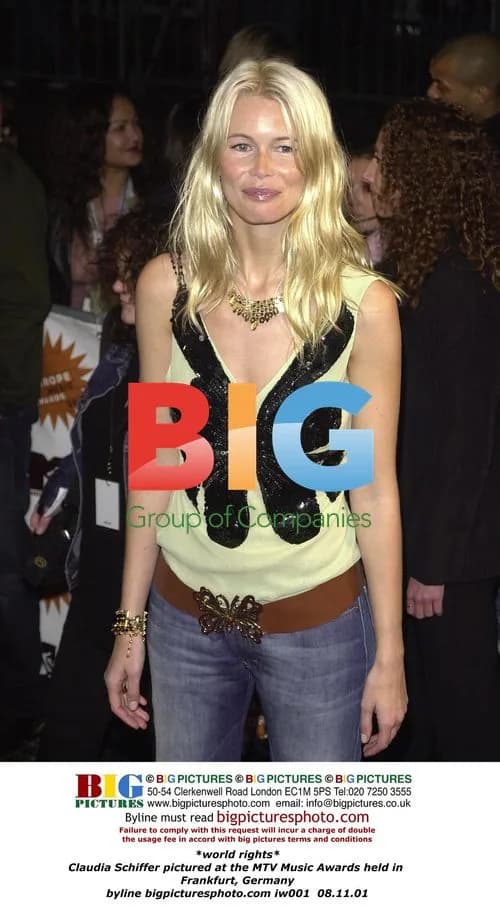 Claudia Schiffer at 2001 MTV Music Awards