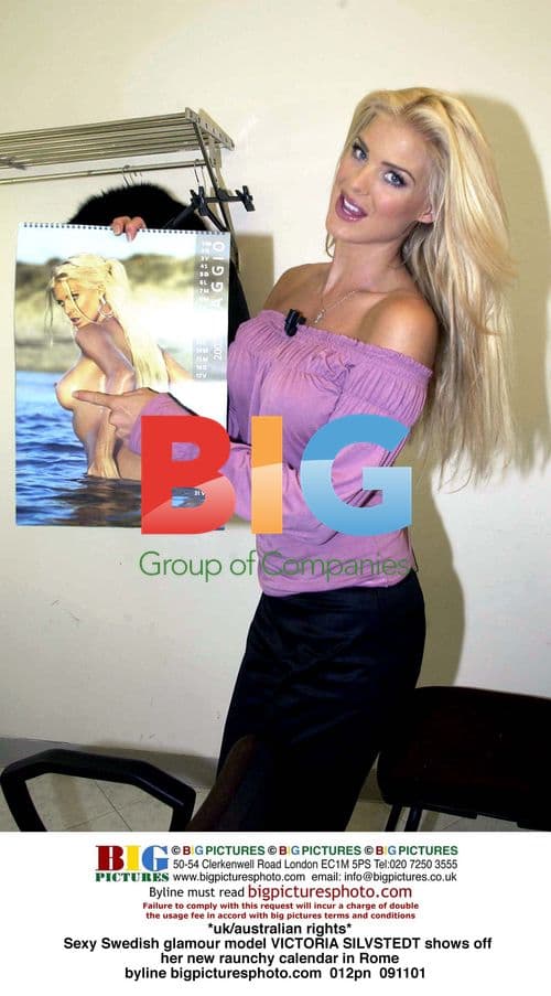 Victoria Silvstedt Promotes Calendar in Rome