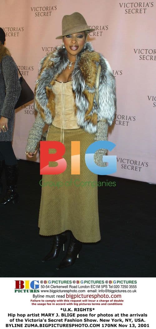 MARY J. BLIGE at Victoria's Secret Fashion Show