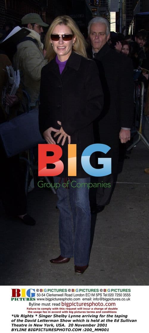 Singer Shelby Lynne Arriving for Letterman Taping