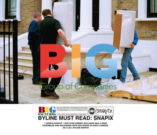 Robbie Williams Has Sofa Delivered