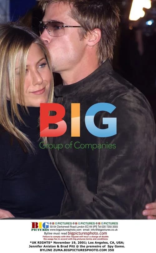 Jennifer Aniston and Brad Pitt at Spy Game Premiere