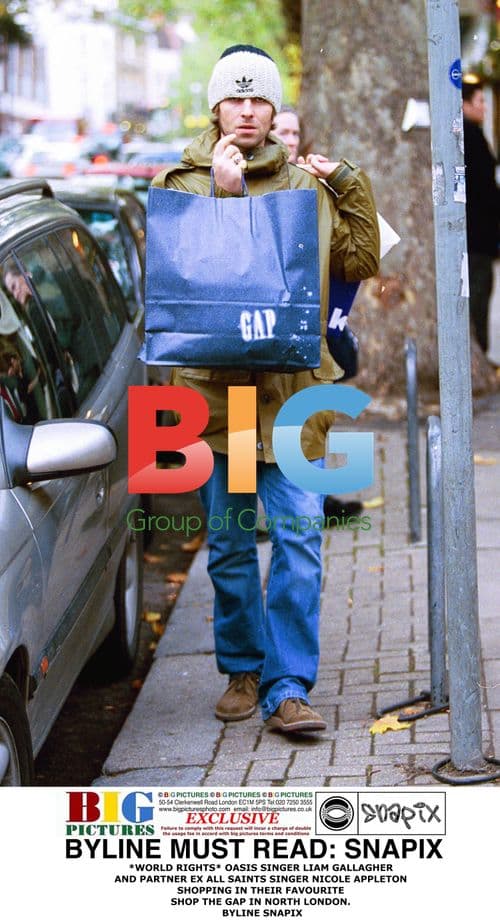 Liam Gallagher and Nicole Appleton shopping at The Gap