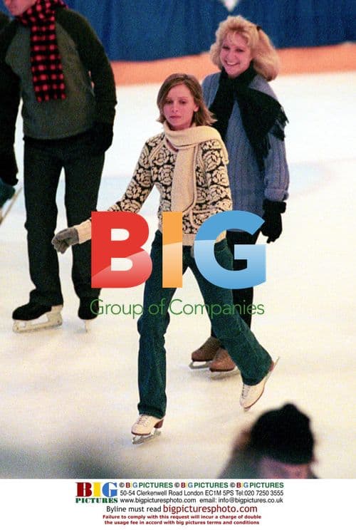 Calista Flockhart Ice Skating in Valencia