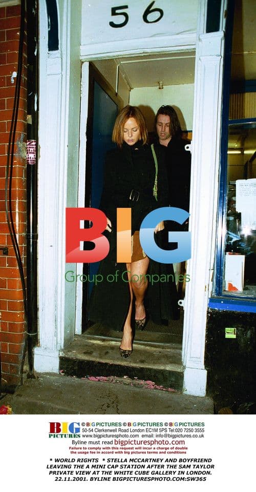 Stella McCartney and Boyfriend at Art Gallery