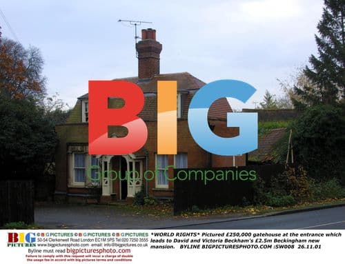 Beckham's £2.5m Beckingham Mansion Gatehouse