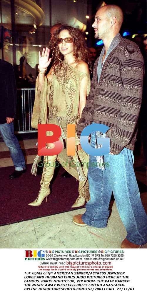 Jennifer Lopez and Chris Judd at Paris Club