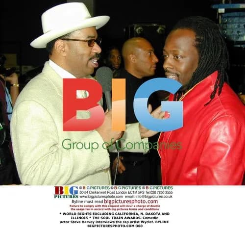 Steve Harvey interviews Wyclef at Soul Train Awards