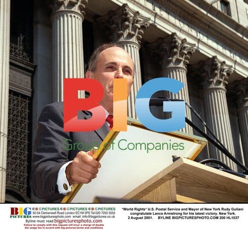 Lance Armstrong Congratulated by NYC Mayor