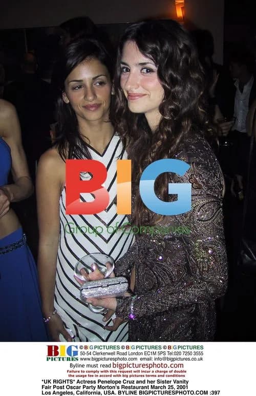 Penelope Cruz and Sister at Vanity Fair Post Oscar Party