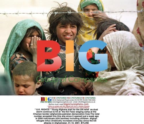 Afghan refugees await UN relief at Kili Faizo camp