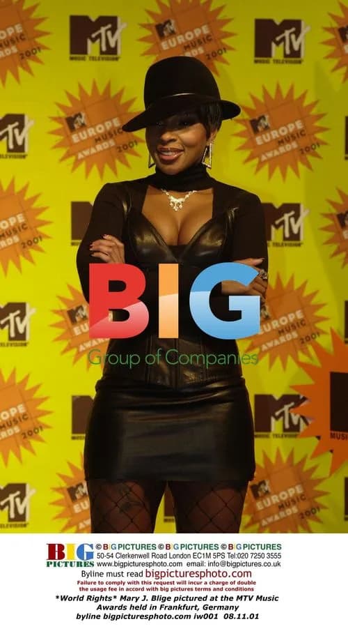 Mary J. Blige at 2001 MTV Music Awards in Frankfurt