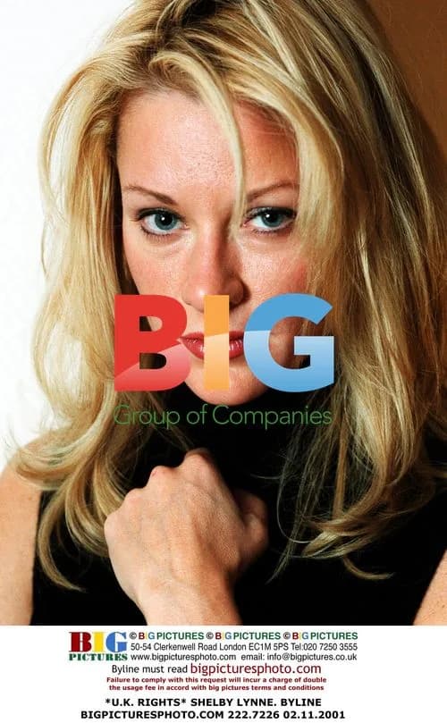 Shelby Lynne Portrait