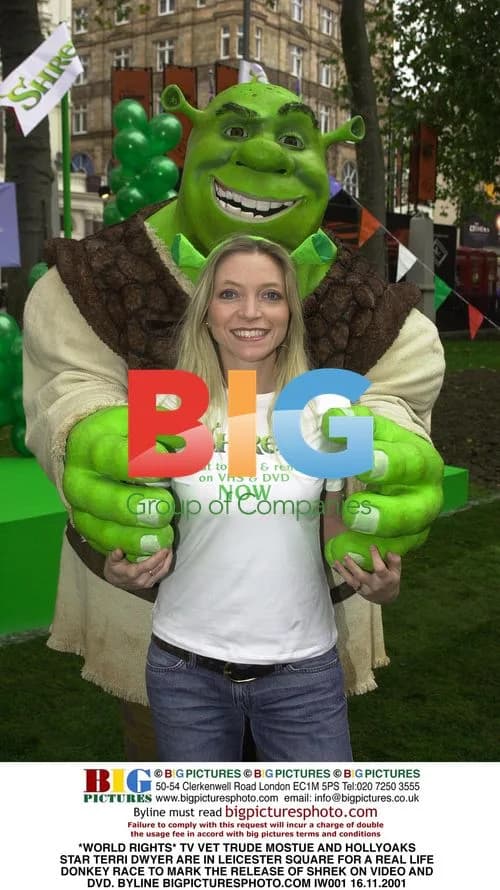 TV Vet and Hollyoaks Star in Donkey Race