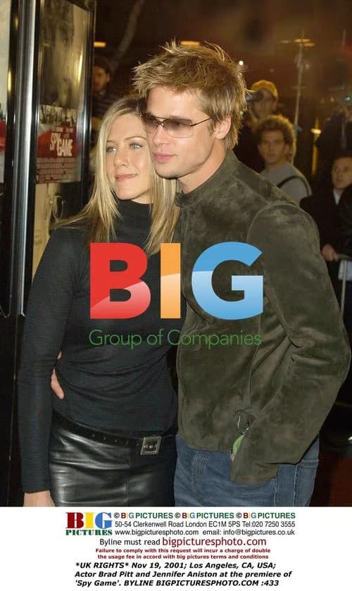 Brad Pitt and Jennifer Aniston at 'Spy Game' premiere