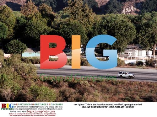 Jennifer Lopez marries at location