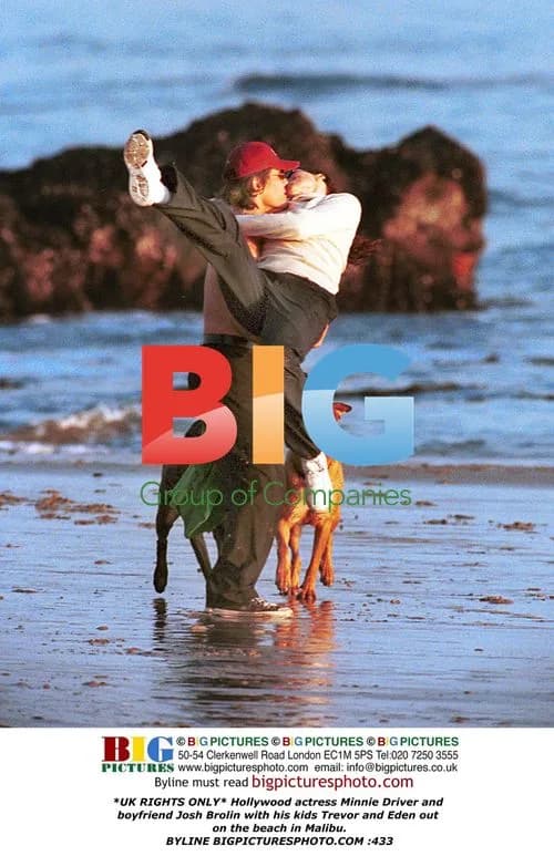 Minnie Driver and Josh Brolin on Malibu Beach