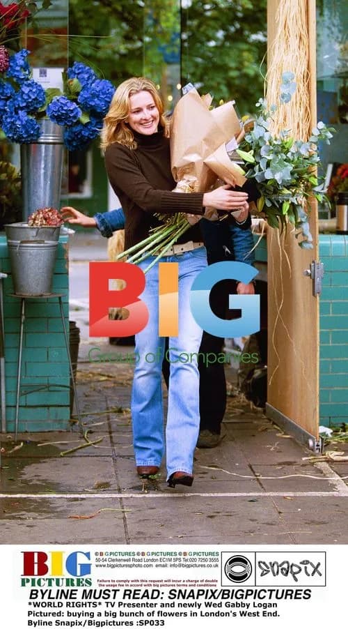 TV Presenter Gabby Logan Buys Flowers