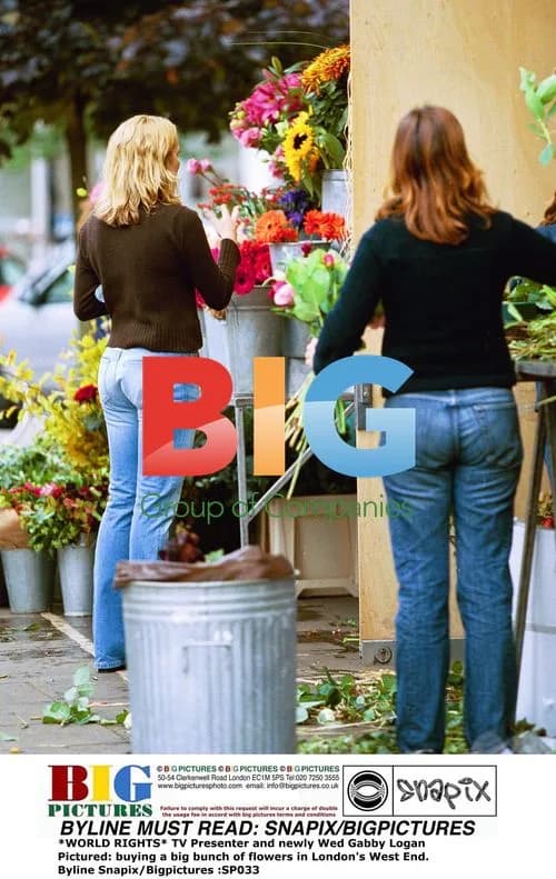 Gabby Logan Buys Flowers in London