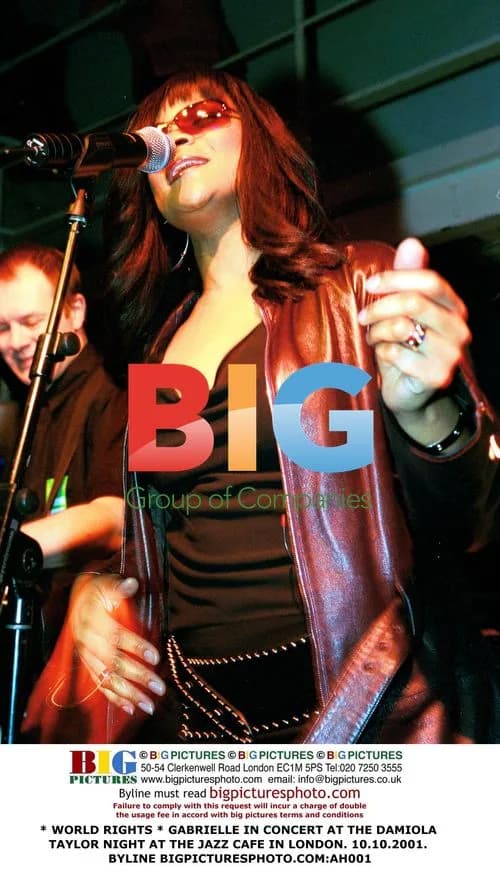 Gabrielle Performs at Jazz Cafe in London