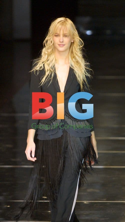 Emporio Armani 2002 Fall Fashion in Milan