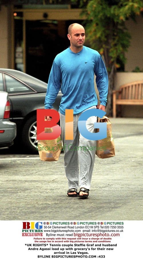 Tennis stars Steffie Graf and Andre Agassi shop for new baby